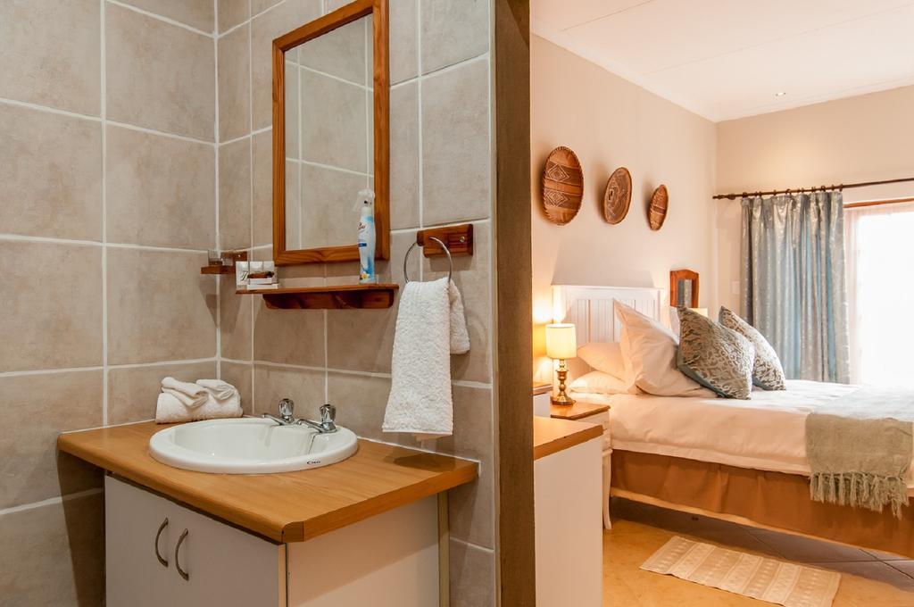 Lenore Guest House Порт-Елізабет Екстер'єр фото
