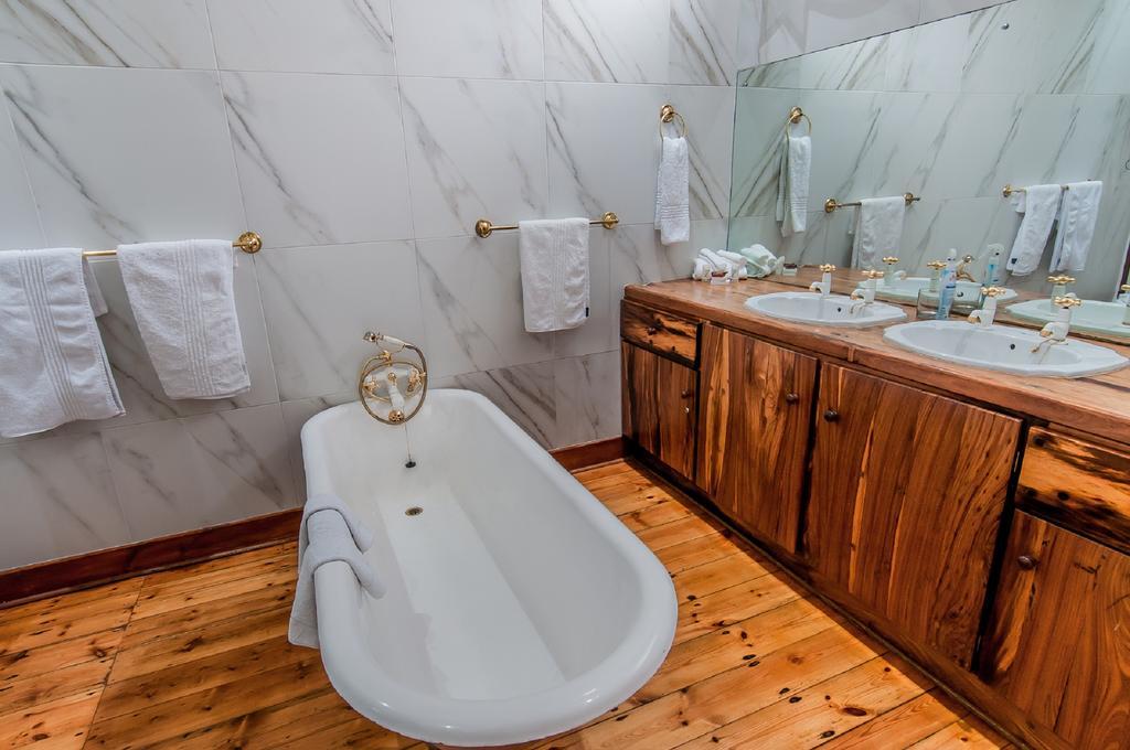 Lenore Guest House Порт-Елізабет Екстер'єр фото