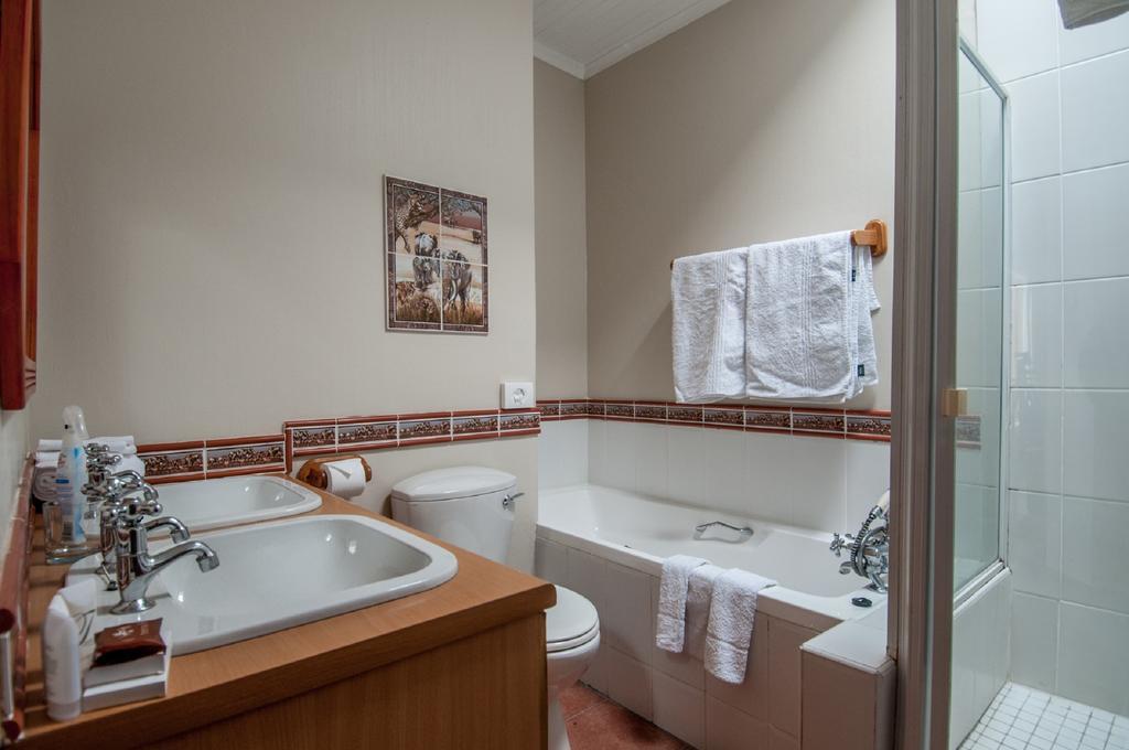 Lenore Guest House Порт-Елізабет Екстер'єр фото