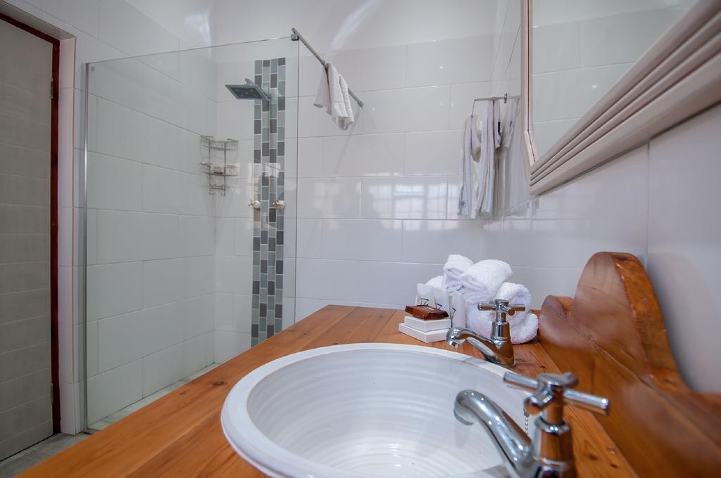 Lenore Guest House Порт-Елізабет Екстер'єр фото